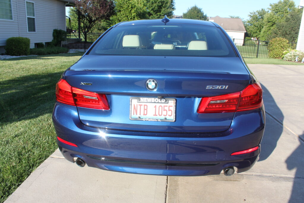Rear view BMW G30